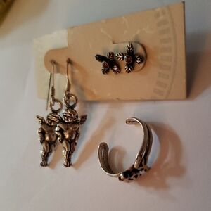 3 items: 2 pairs of earrings + 1 toe ring all sterling silver vintage 1990s